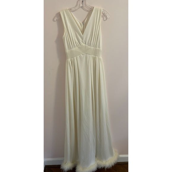 House of Bianchi Boston New York Cream Dress with Fur Trim Vintage 8 STUNNING! - Picture 1 of 9